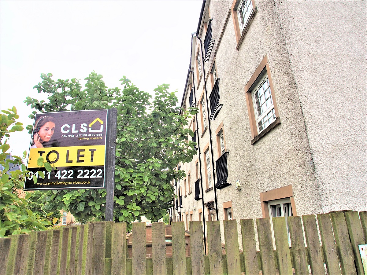 163 Parklands Oval Crookston Central Letting Services