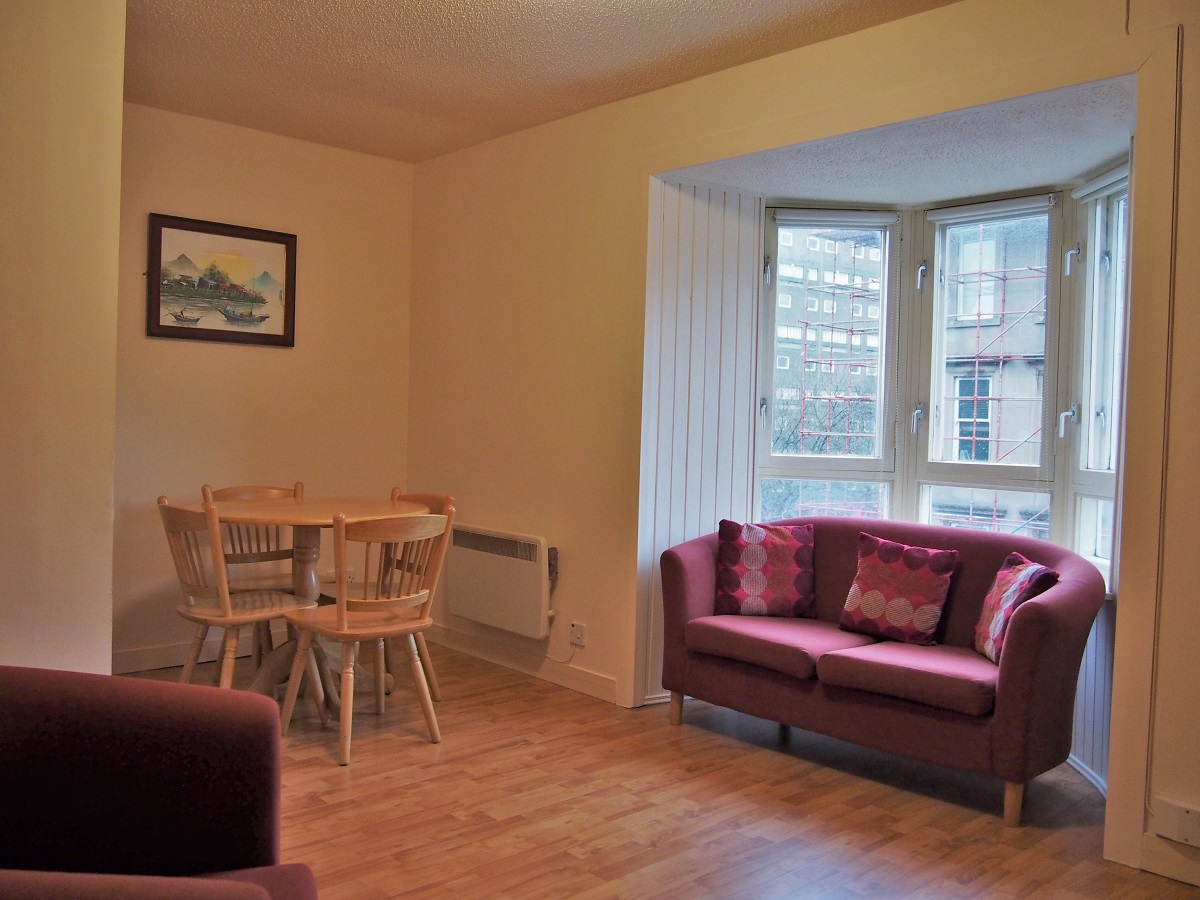 42 Elderslie Street Charing Cross Central Letting Services