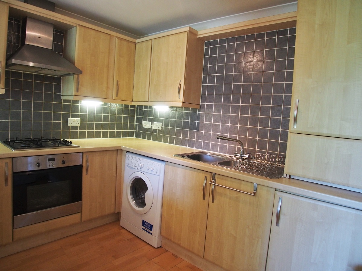 36 Balvicar Street Queens Park Central Letting Services Letting