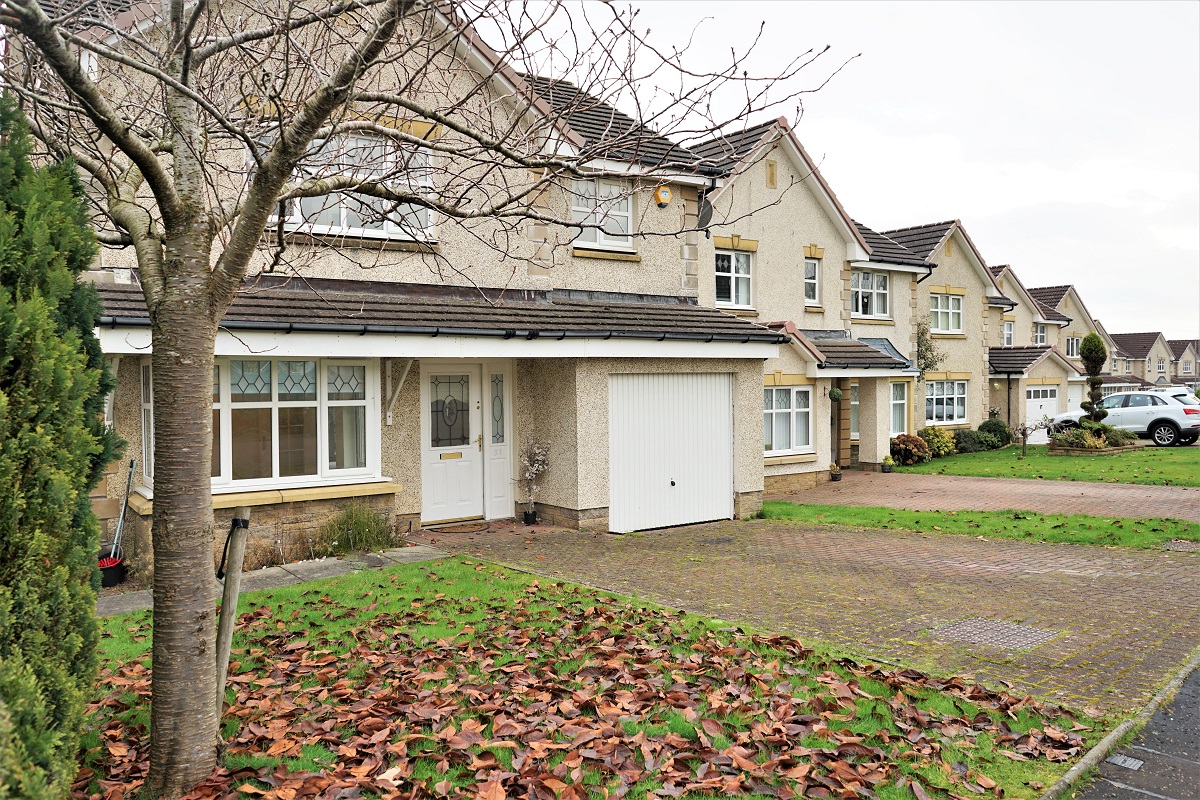 37 Langlook Road Crookston Central Letting Services Letting Agents